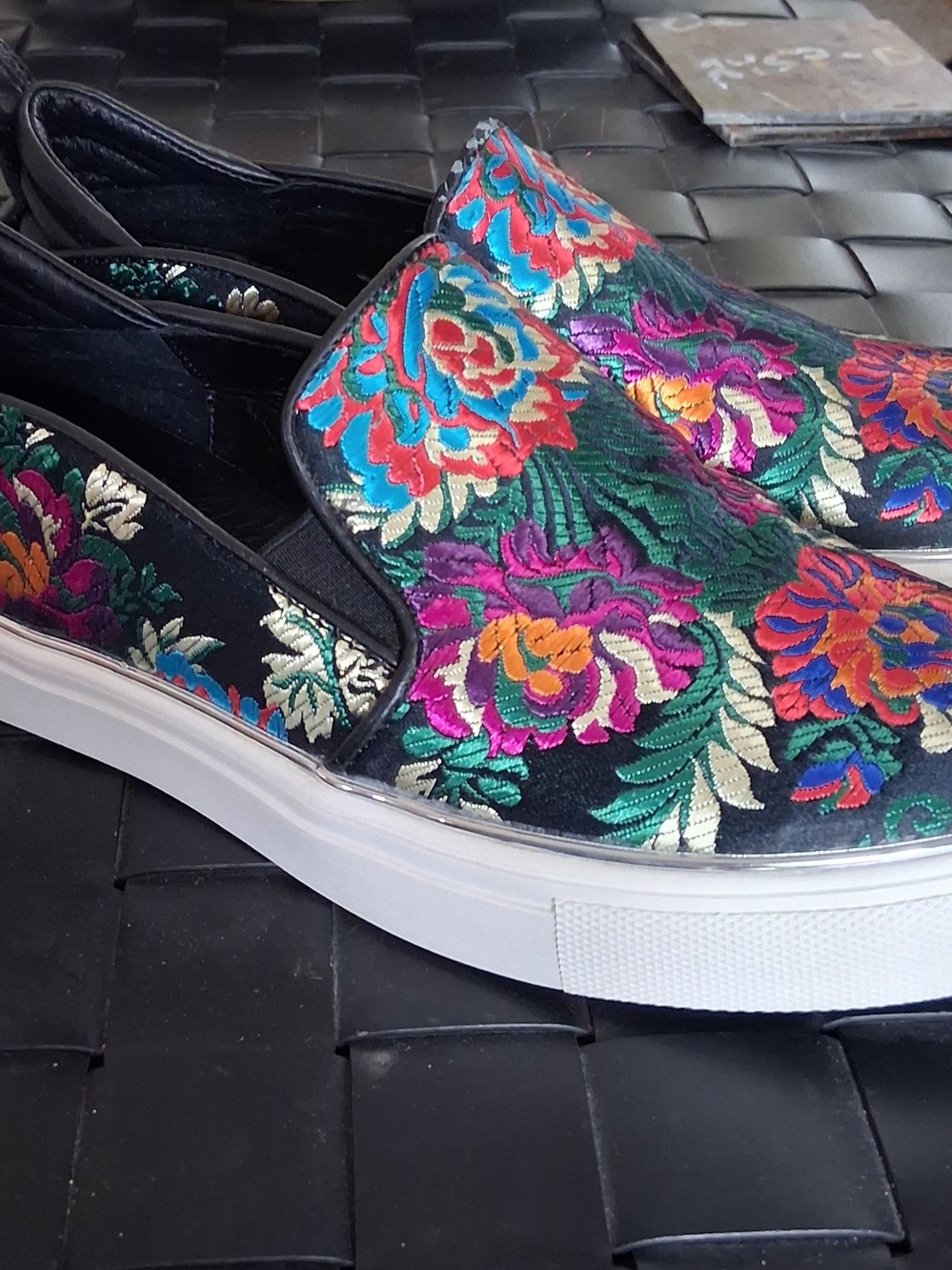 The Wishbone Collection Embroidered Floral Slip-On Sneakers - Picture 6 of 6